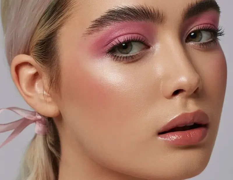 How to Nail a Soft Pink Eyeshadow Look with a Sleek Ponytail